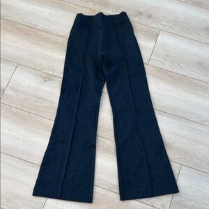 SPANX Heathered charcoal Flared Pants. NWOT NEVER WORN XS PETITE